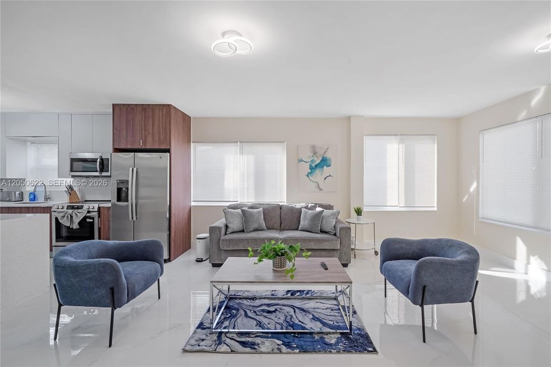 В аренду: $3,250 (2 спален, 2 ванн, 1015 Квадратных фут)