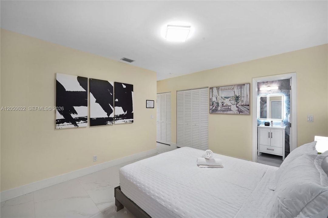 В аренду: $3,250 (2 спален, 2 ванн, 1015 Квадратных фут)