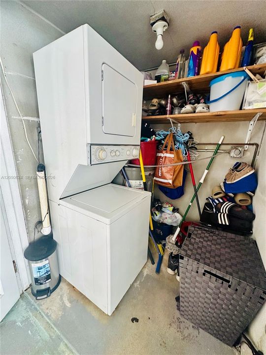 В аренду: $2,700 (2 спален, 1 ванн, 890 Квадратных фут)