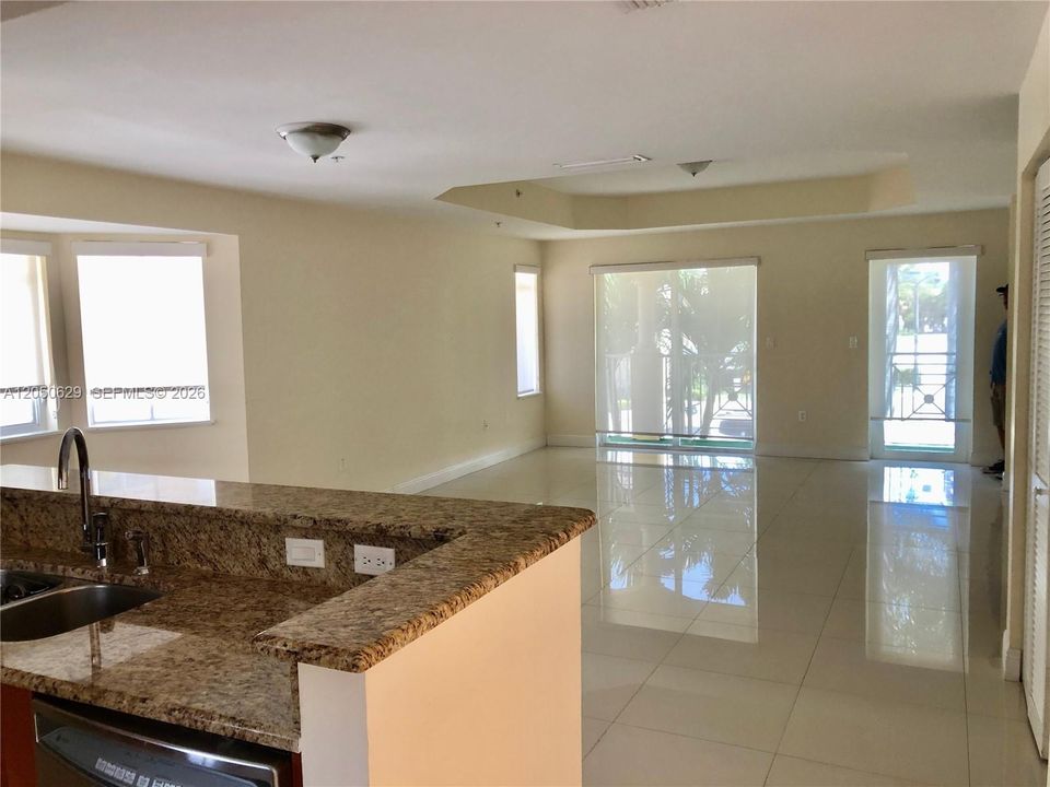 На продажу: $745,000 (3 спален, 2 ванн, 1797 Квадратных фут)