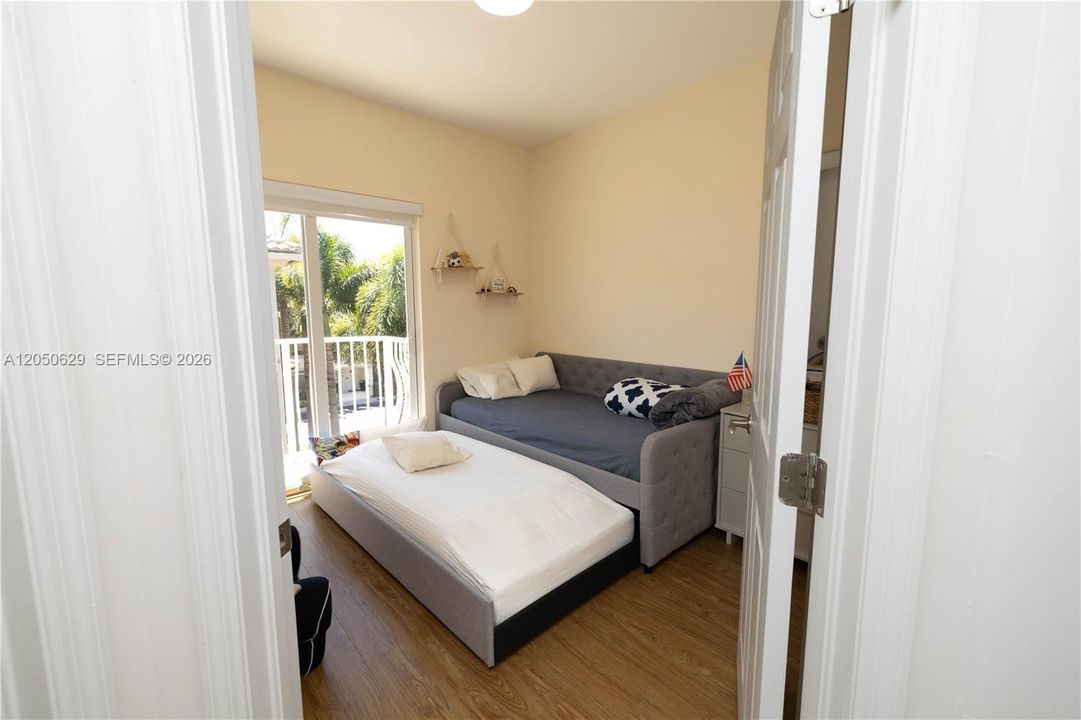 En Venta: $739,000 (3 camas, 2 baños, 1797 Pies cuadrados)