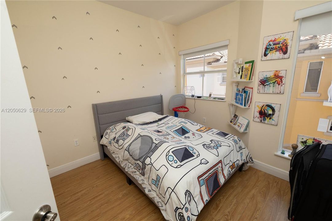 En Venta: $739,000 (3 camas, 2 baños, 1797 Pies cuadrados)