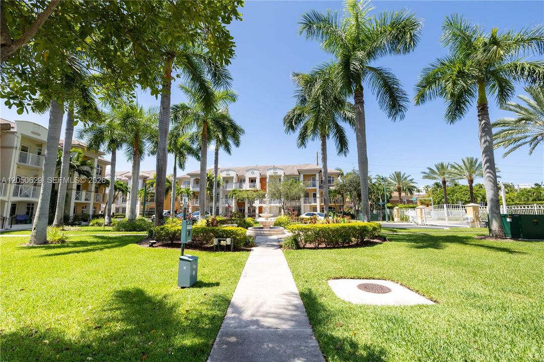 En Venta: $739,000 (3 camas, 2 baños, 1797 Pies cuadrados)