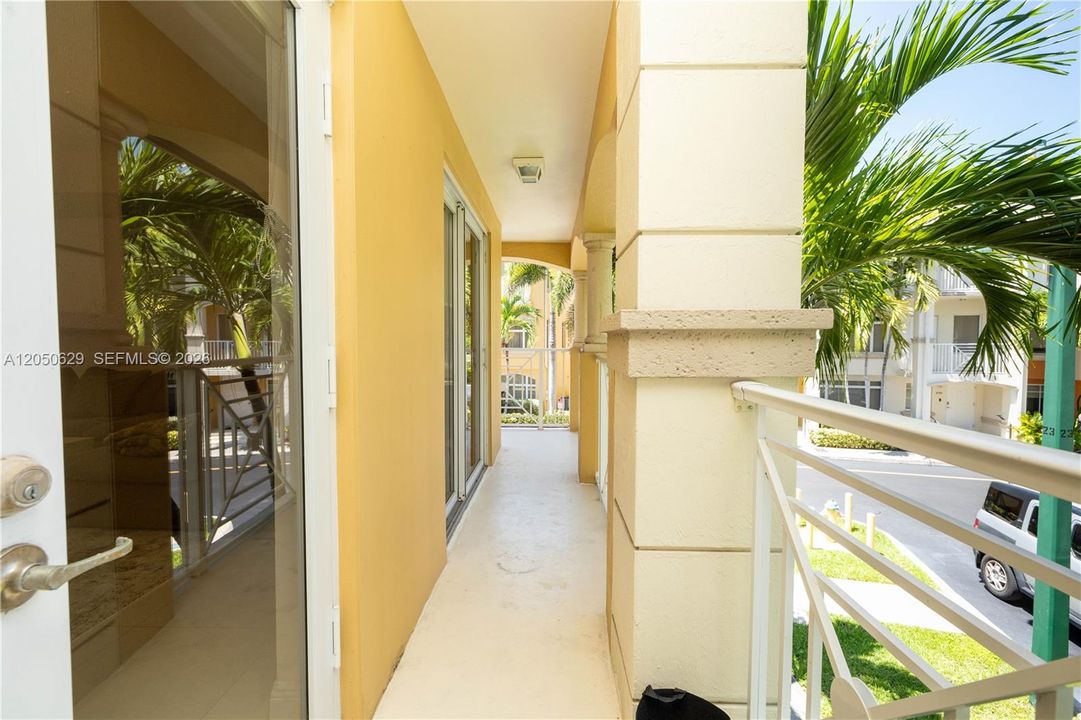En Venta: $739,000 (3 camas, 2 baños, 1797 Pies cuadrados)