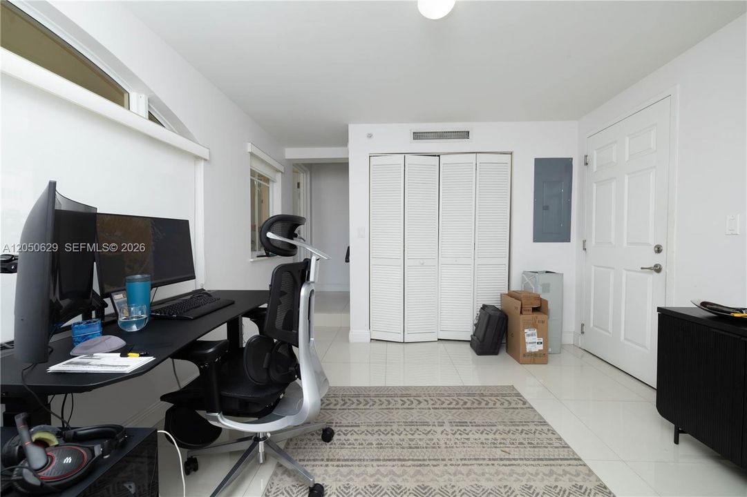 En Venta: $739,000 (3 camas, 2 baños, 1797 Pies cuadrados)