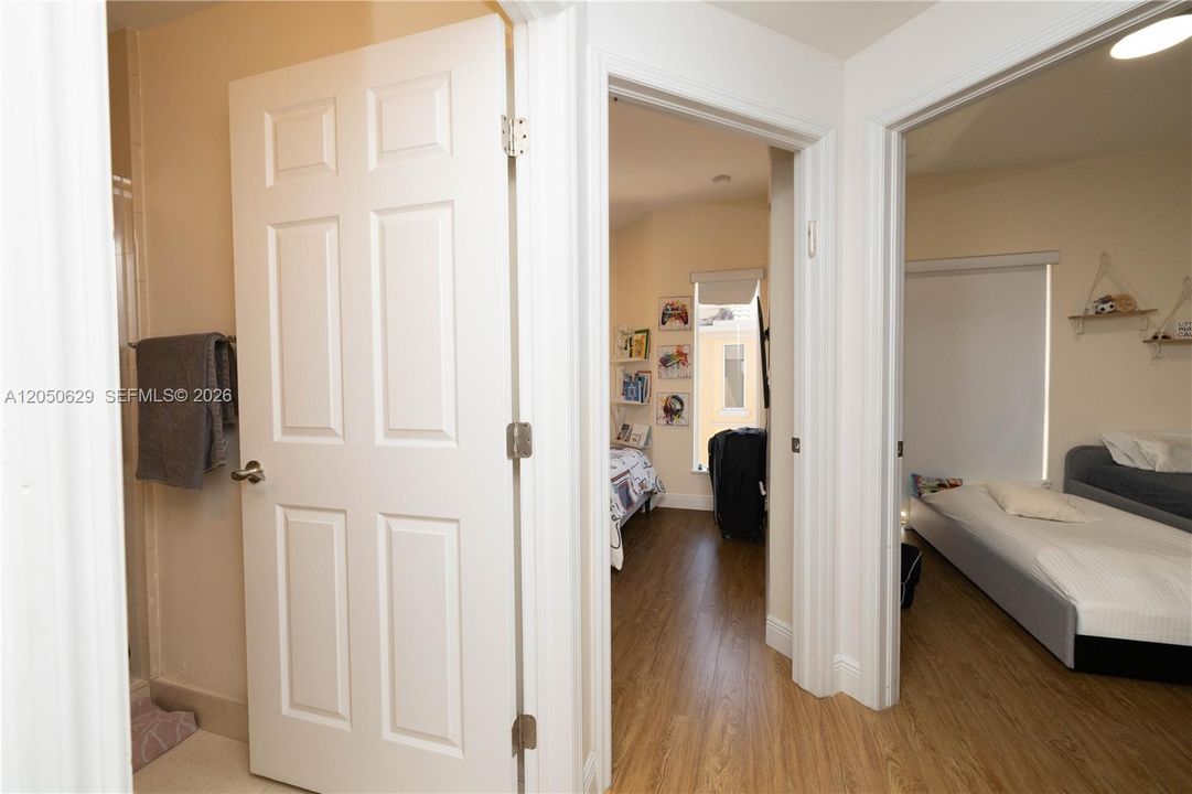 En Venta: $739,000 (3 camas, 2 baños, 1797 Pies cuadrados)