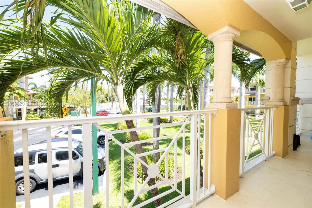En Venta: $739,000 (3 camas, 2 baños, 1797 Pies cuadrados)