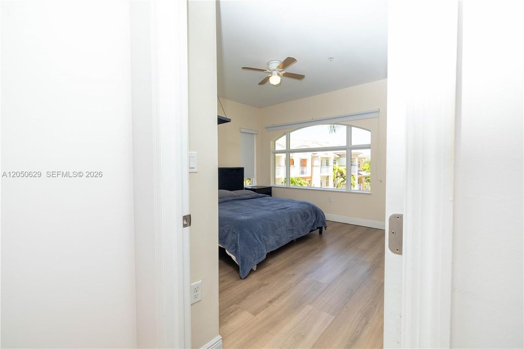 En Venta: $739,000 (3 camas, 2 baños, 1797 Pies cuadrados)
