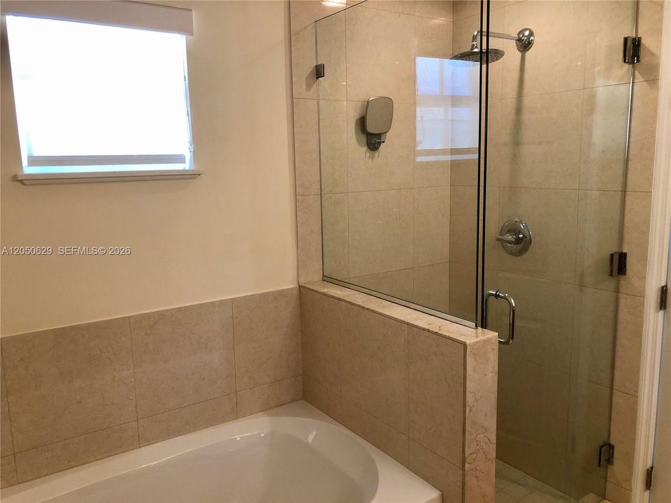На продажу: $745,000 (3 спален, 2 ванн, 1797 Квадратных фут)