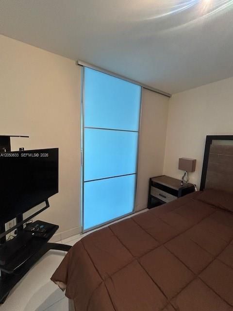 В аренду: $2,650 (0 спален, 1 ванн, 779 Квадратных фут)