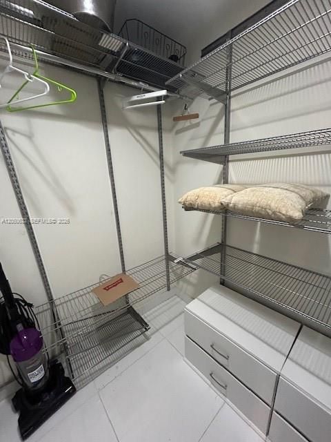 В аренду: $2,650 (0 спален, 1 ванн, 779 Квадратных фут)