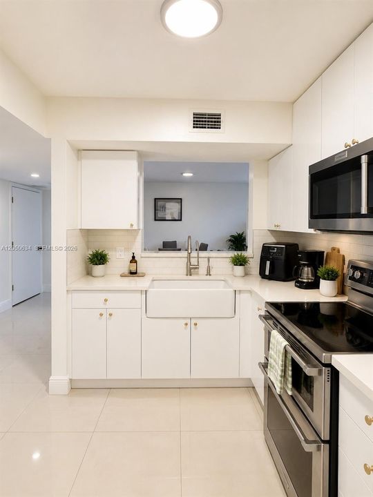 В аренду: $2,850 (3 спален, 2 ванн, 1120 Квадратных фут)