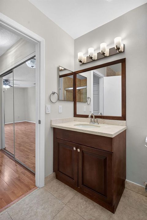 43-web-or-mls-9812 interiors-4584