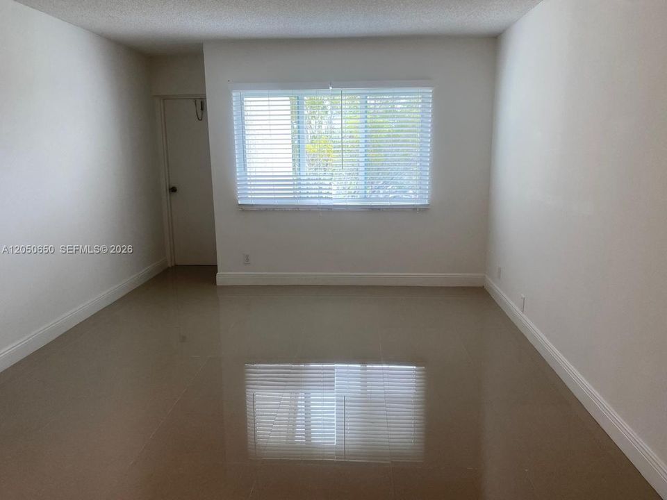 Recently Rented: $2,450 (2 beds, 2 baths, 1106 Square Feet)