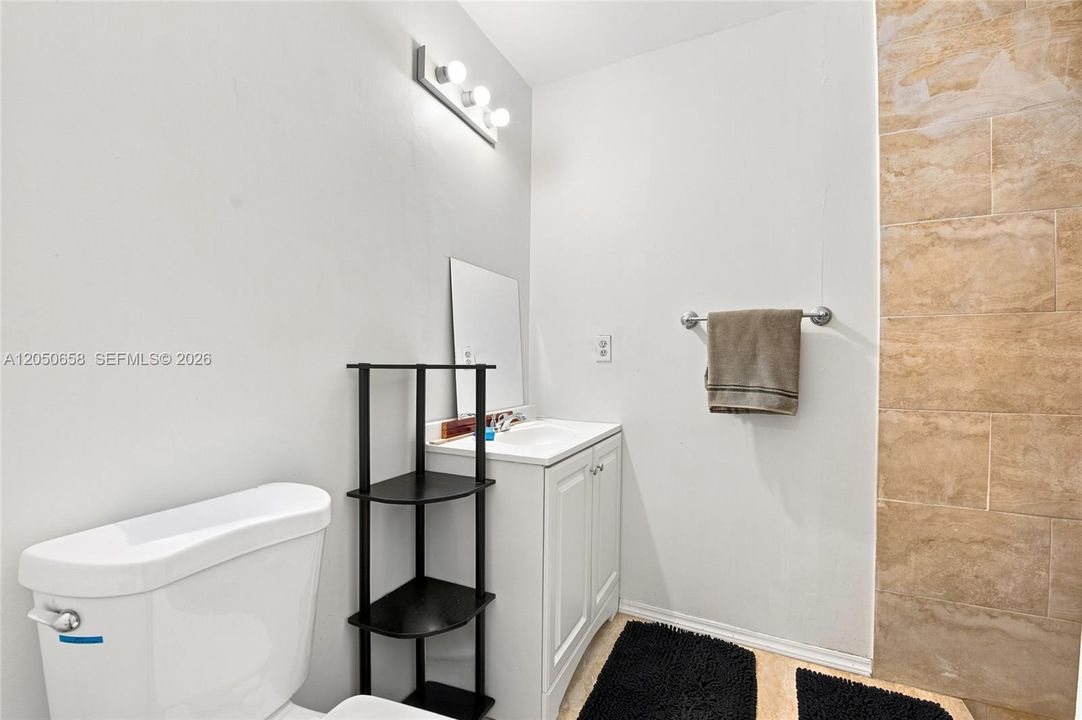 На продажу: $525,000 (3 спален, 2 ванн, 1493 Квадратных фут)
