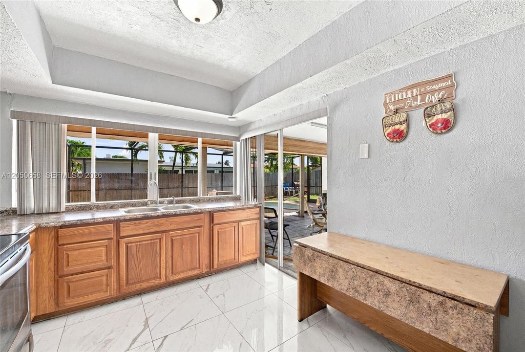 На продажу: $525,000 (3 спален, 2 ванн, 1493 Квадратных фут)
