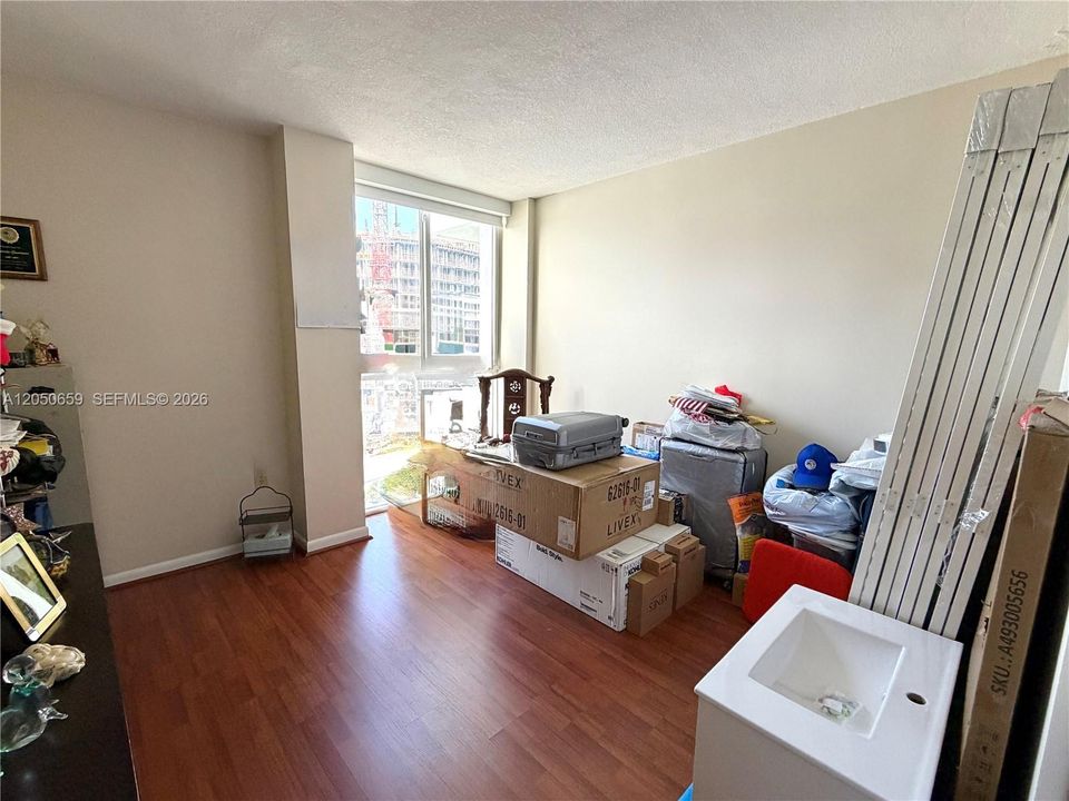 For Rent: $3,600 (2 beds, 2 baths, 1085 Square Feet)