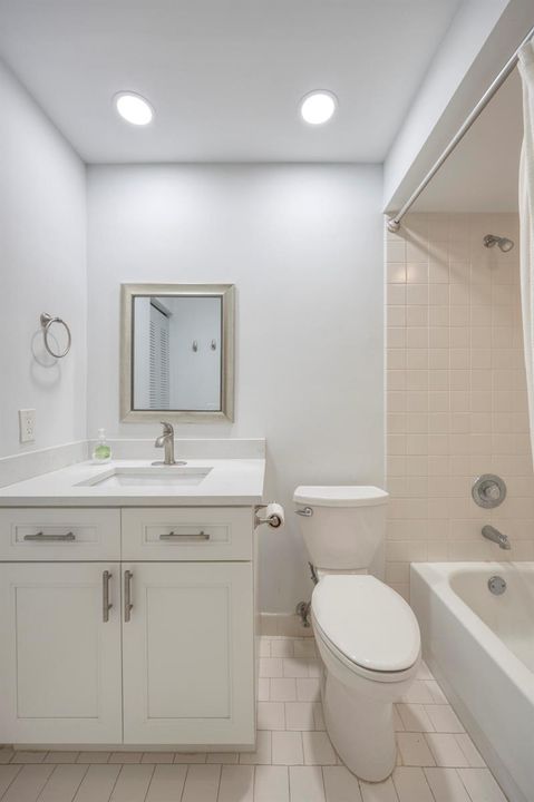 2nd Bathroom
