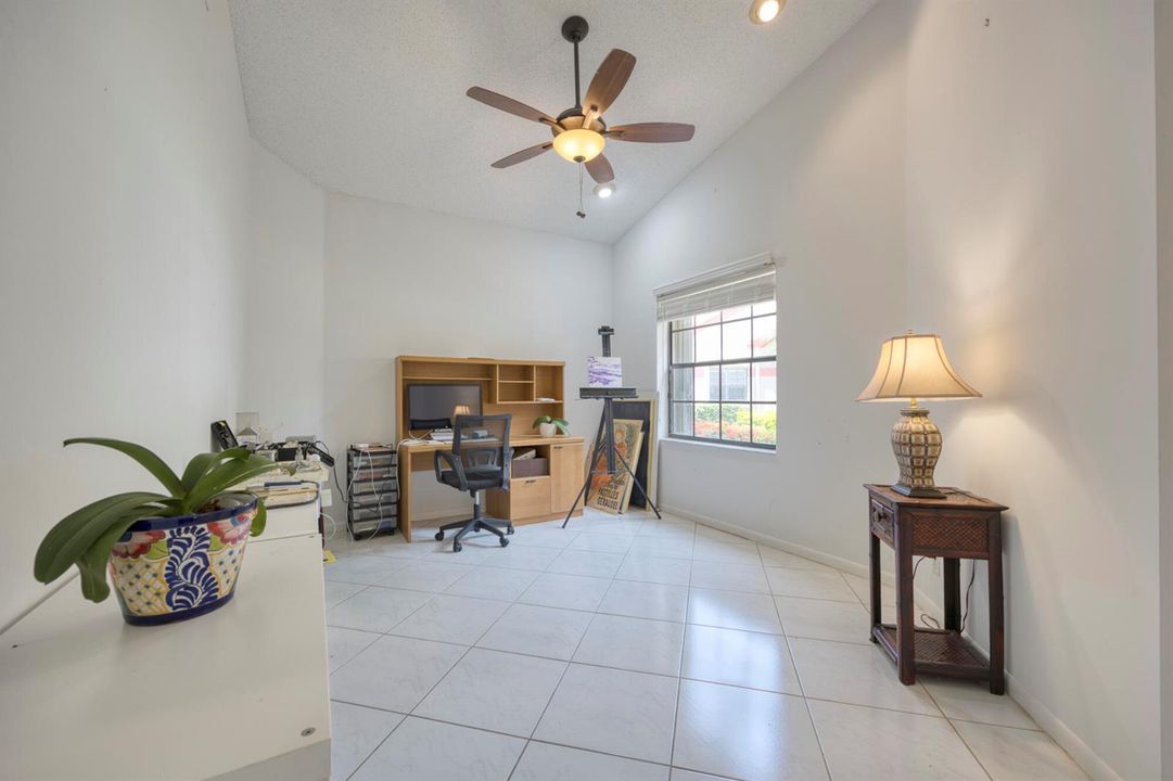 3rd BR/Office/Den