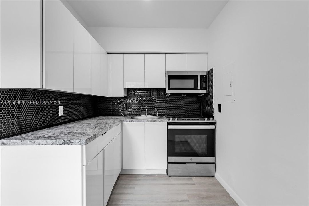 В аренду: $1,900 (1 спален, 1 ванн, 600 Квадратных фут)