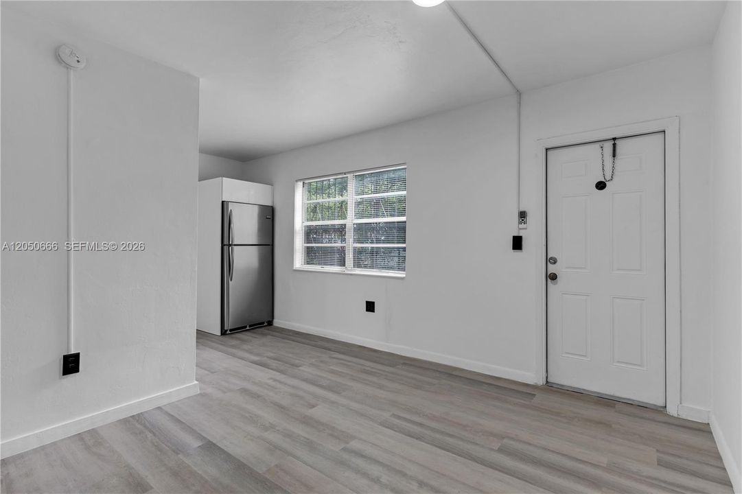В аренду: $1,900 (1 спален, 1 ванн, 600 Квадратных фут)