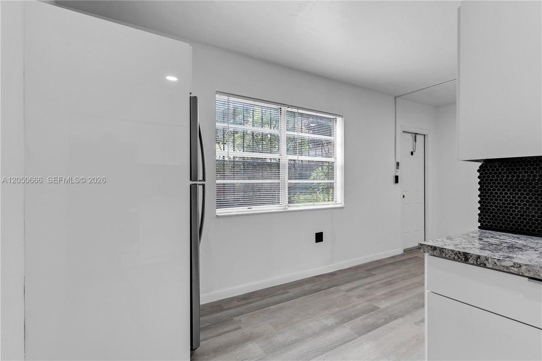 В аренду: $1,900 (1 спален, 1 ванн, 600 Квадратных фут)