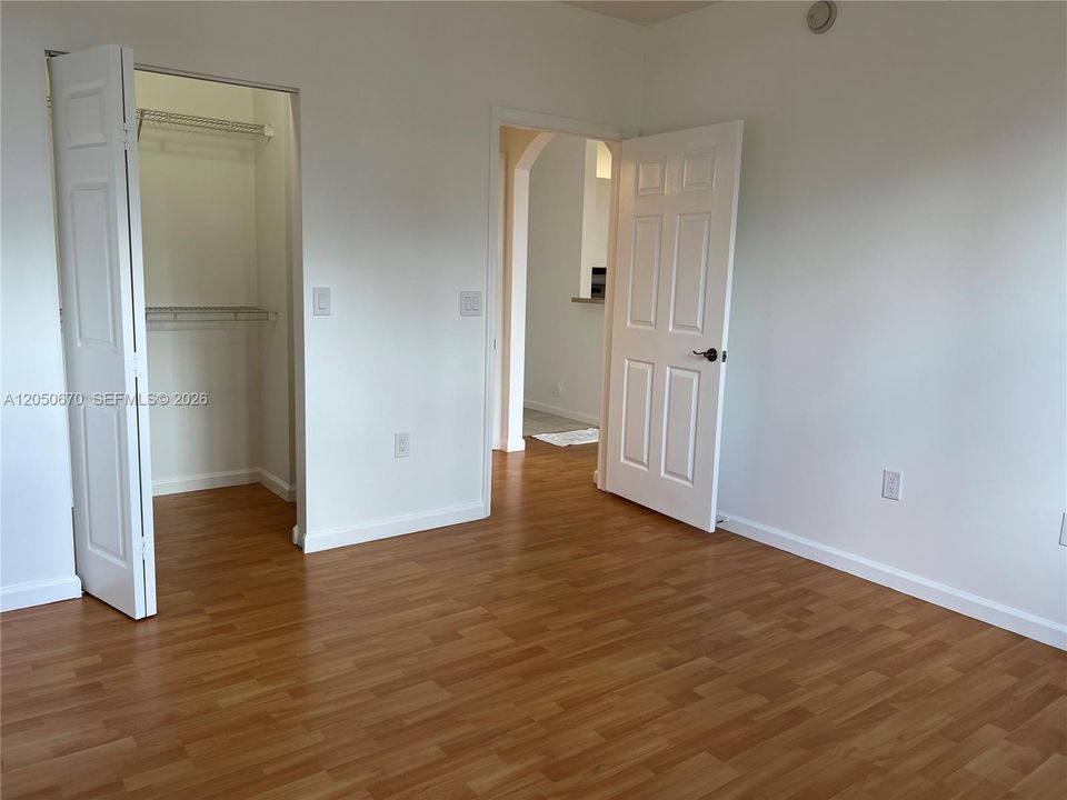 For Rent: $2,150 (1 beds, 1 baths, 723 Square Feet)