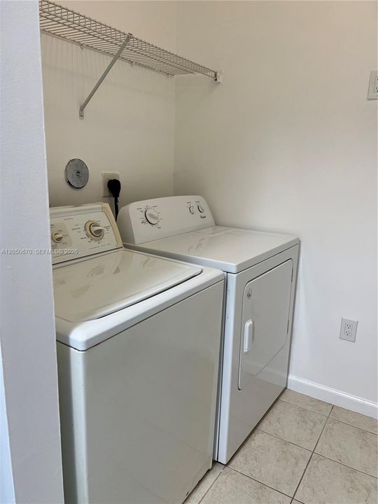 For Rent: $2,150 (1 beds, 1 baths, 723 Square Feet)