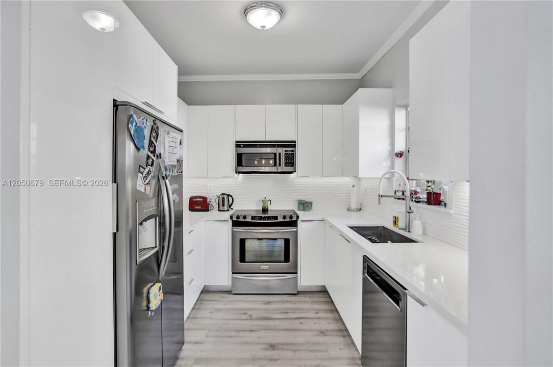 В аренду: $6,150 (3 спален, 2 ванн, 1220 Квадратных фут)