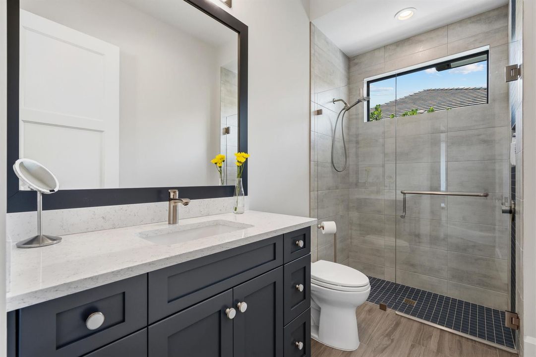 Guest Bathroom 2
