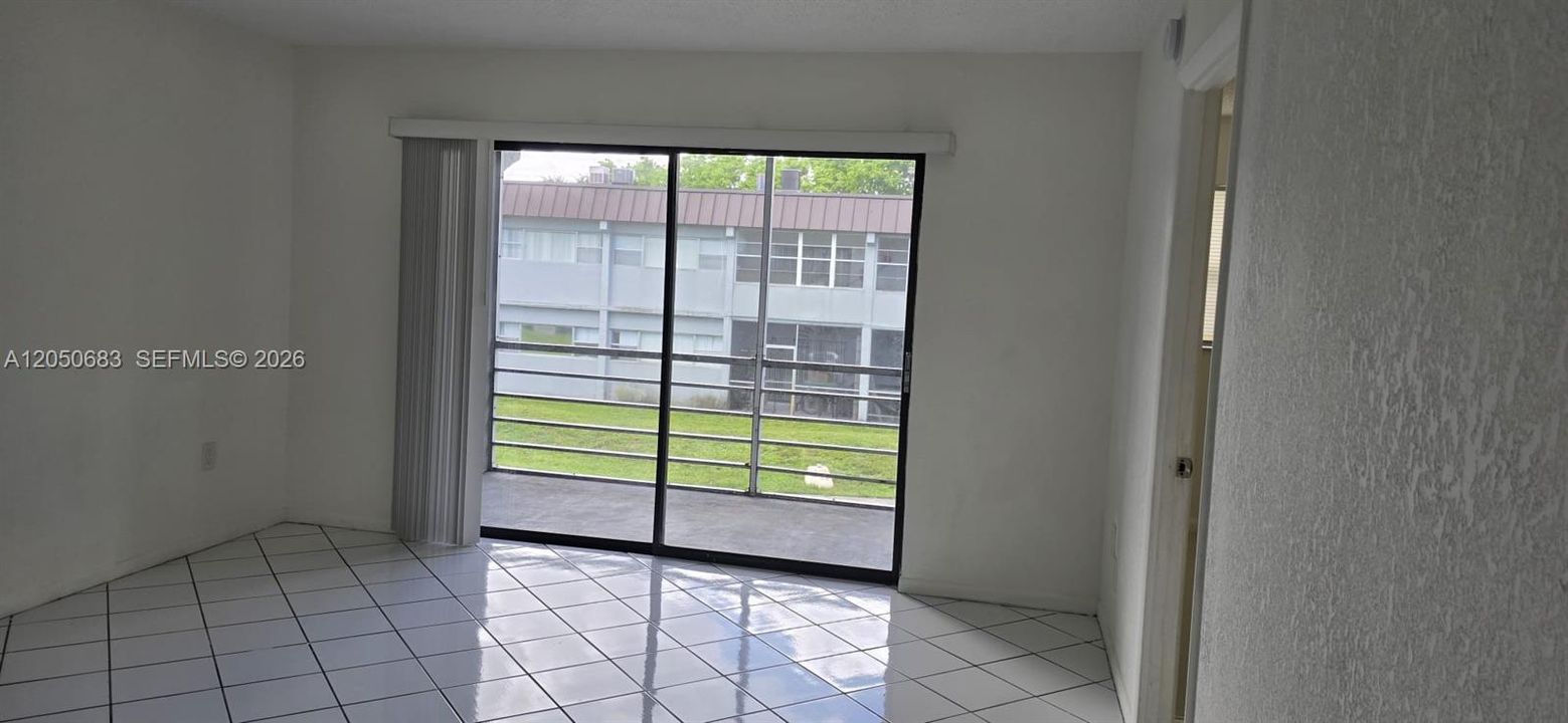 В аренду: $1,800 (2 спален, 2 ванн, 1000 Квадратных фут)