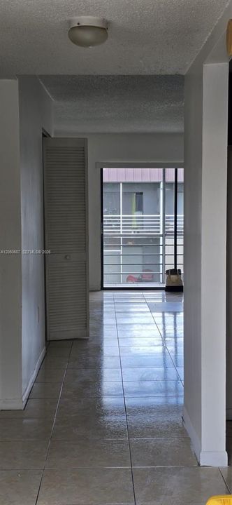 В аренду: $1,600 (2 спален, 2 ванн, 1000 Квадратных фут)