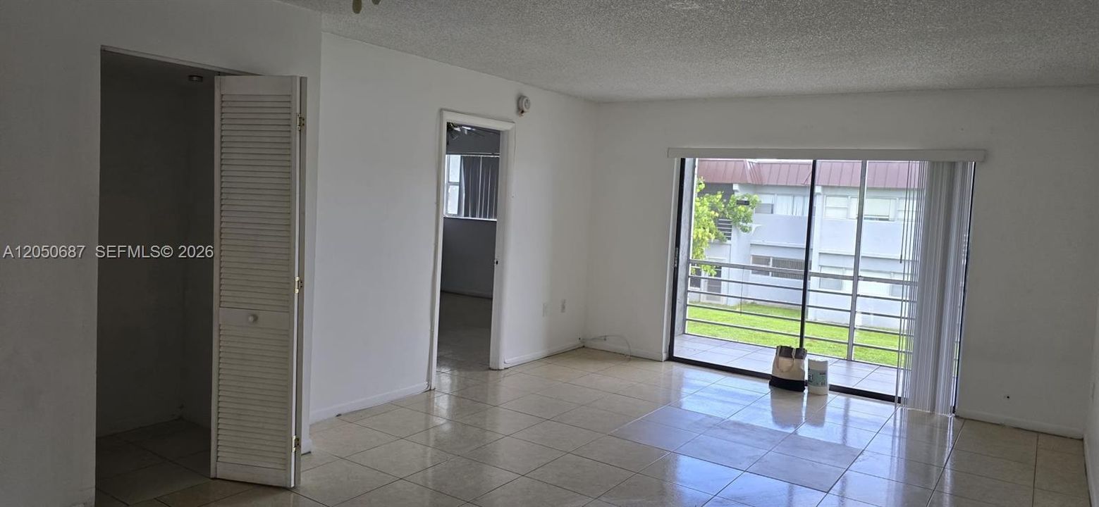 В аренду: $1,600 (2 спален, 2 ванн, 1000 Квадратных фут)