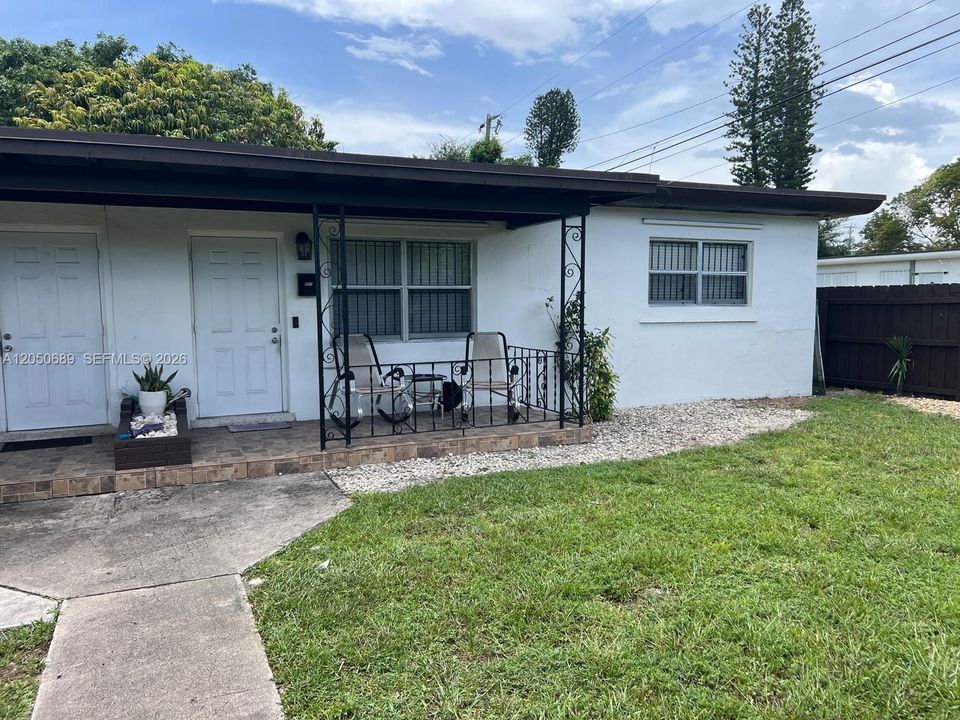 En Venta: $649,000 (0 camas, 0 baños, 1408 Pies cuadrados)