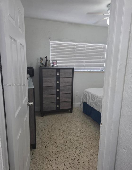 En Venta: $649,000 (0 camas, 0 baños, 1408 Pies cuadrados)