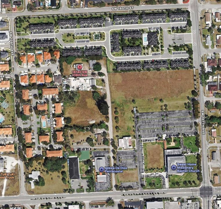 For Sale: $1,000,000 (1.05 acres)