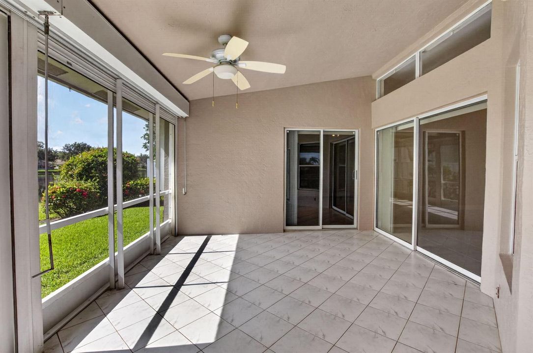 9875 Harbour Lake Cir