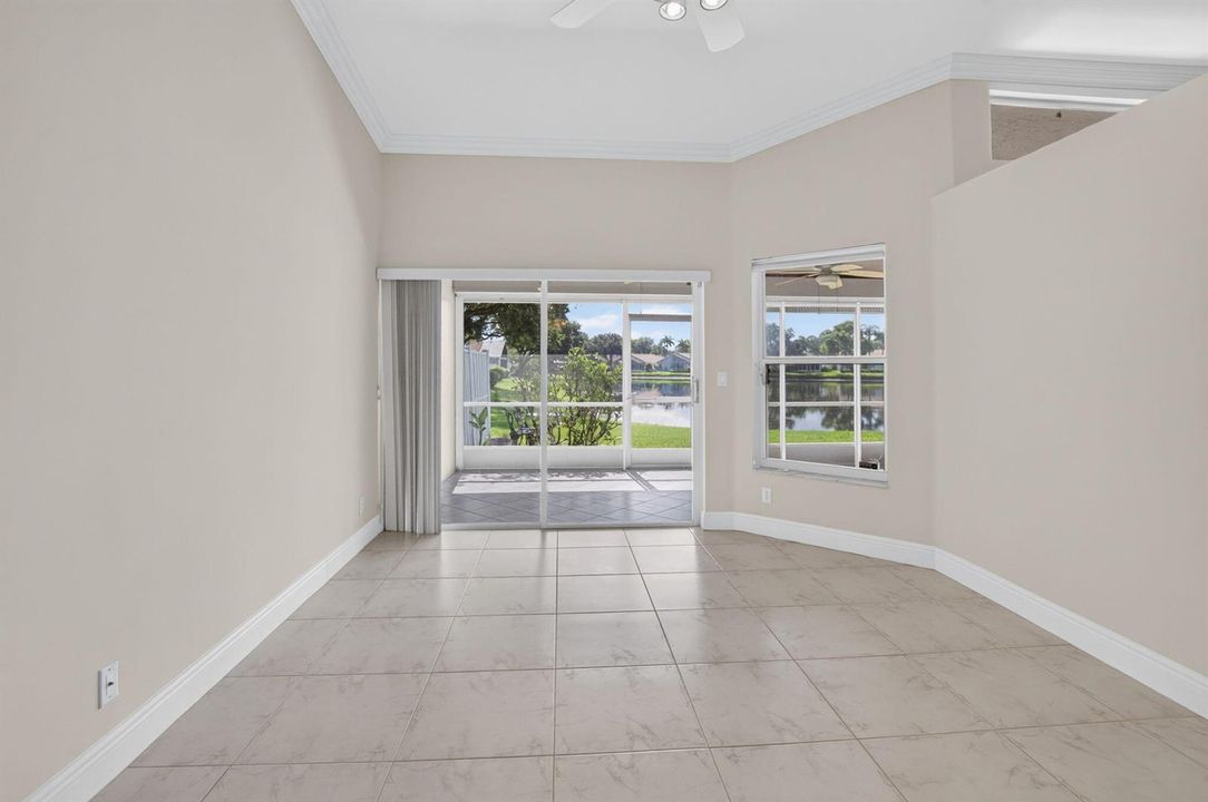 9875 Harbour Lake Cir