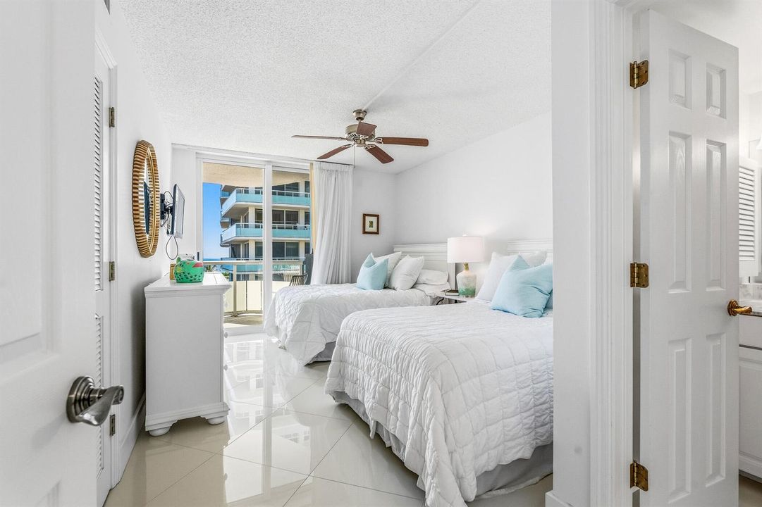 3554 Ocean Drive South - 702-231