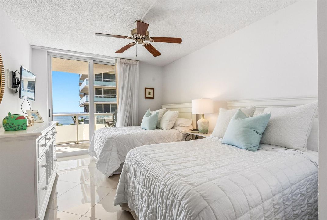 3554 Ocean Drive South - 702-236