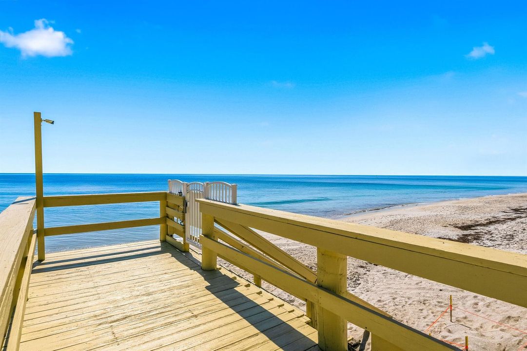 3554 Ocean Drive South - 702-472