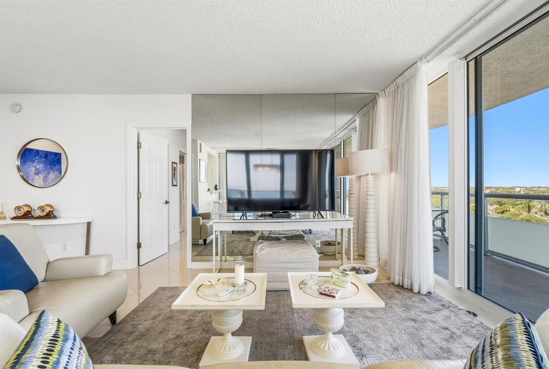 3554 Ocean Drive South - 702-306