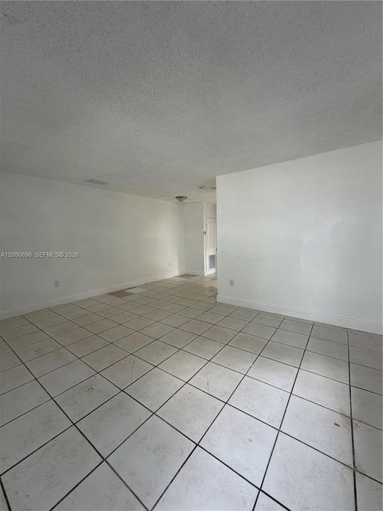 En Renta: $2,600 (2 camas, 2 baños, 1960 Pies cuadrados)