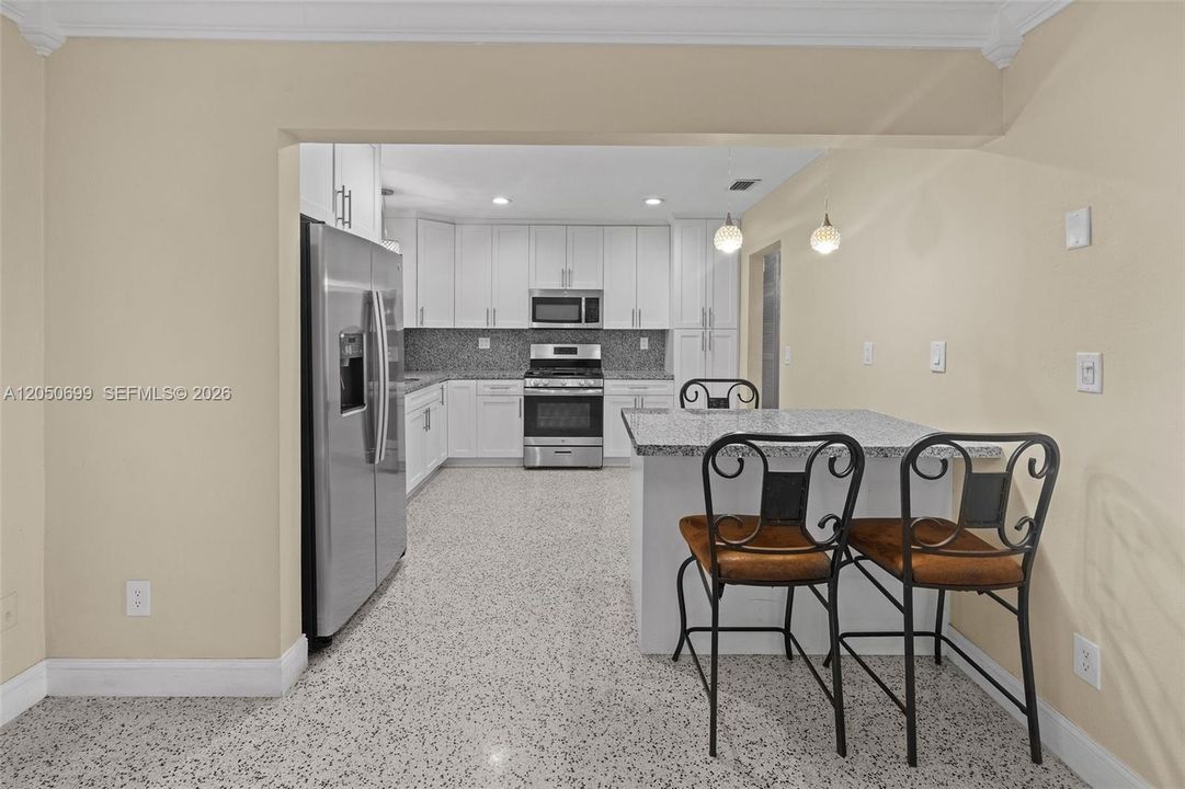 For Sale: $659,000 (5 beds, 3 baths, 1715 Square Feet)