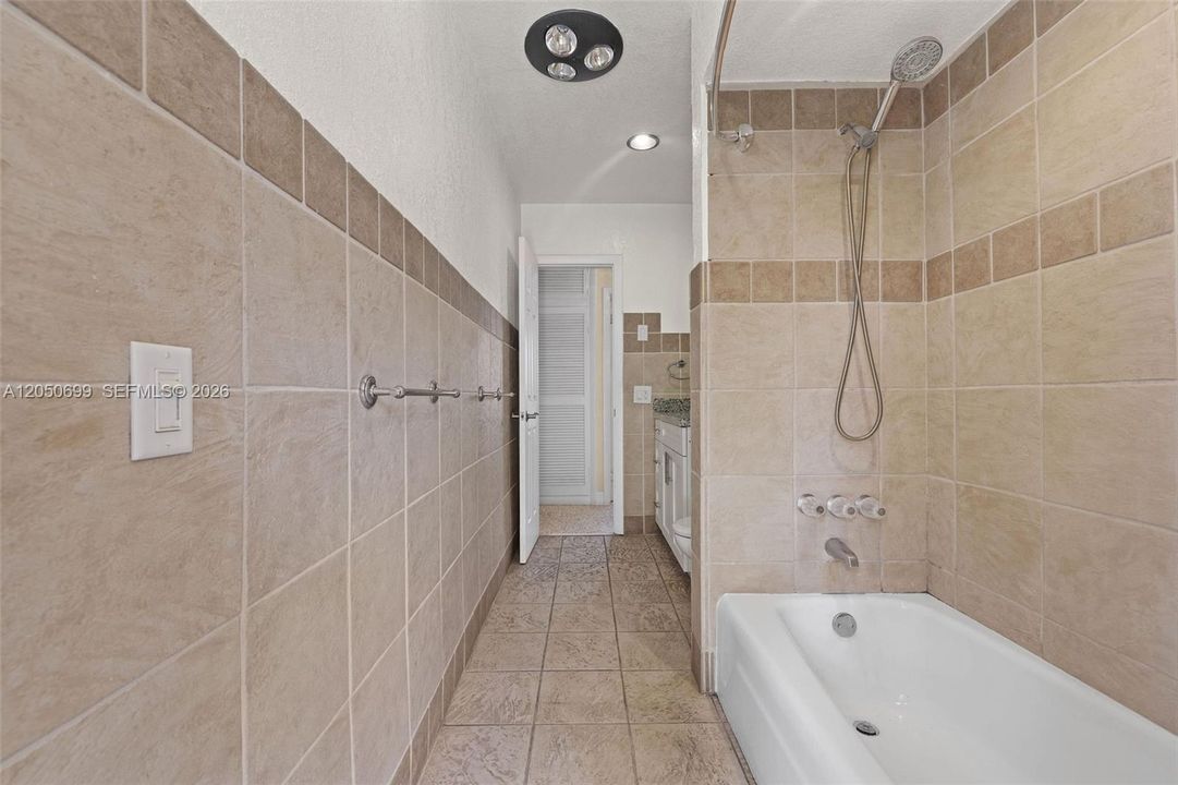 For Sale: $659,000 (5 beds, 3 baths, 1715 Square Feet)