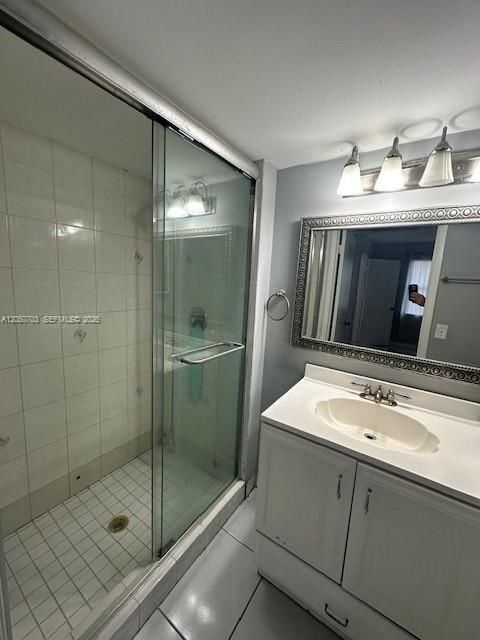 На продажу: $195,000 (2 спален, 2 ванн, 956 Квадратных фут)