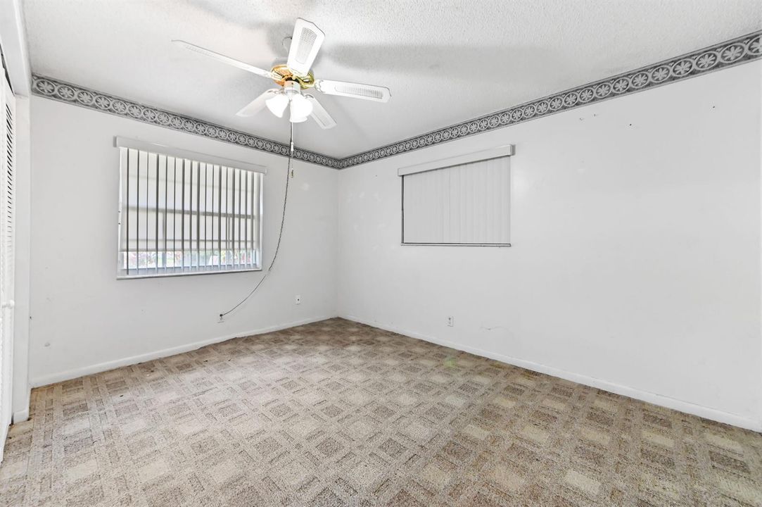 15 bedroom 01