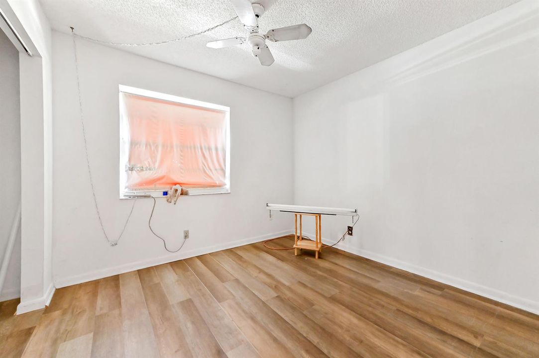12 bedroom 01