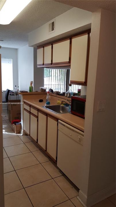 В аренду: $1,550 (1 спален, 1 ванн, 695 Квадратных фут)