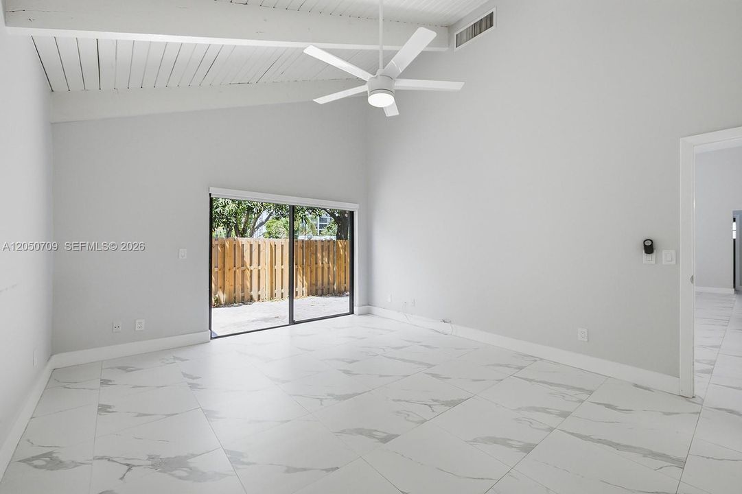 For Sale: $749,000 (3 beds, 2 baths, 1624 Square Feet)